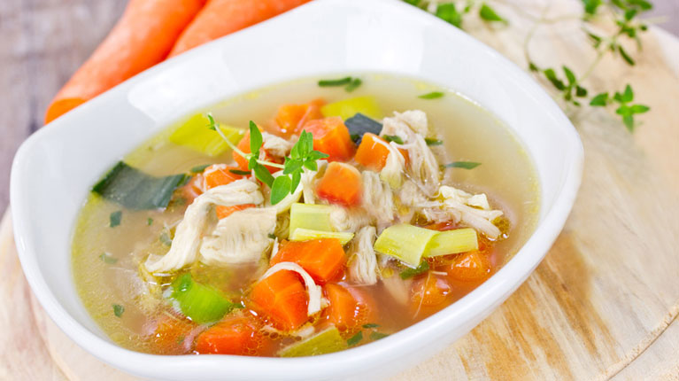 Hühnersuppe mit Eierstich