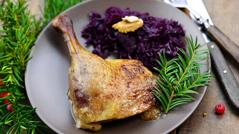 Entenkeule mit Apfelrotkohl