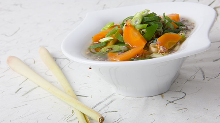 Frühstücks-Quinoa Suppe