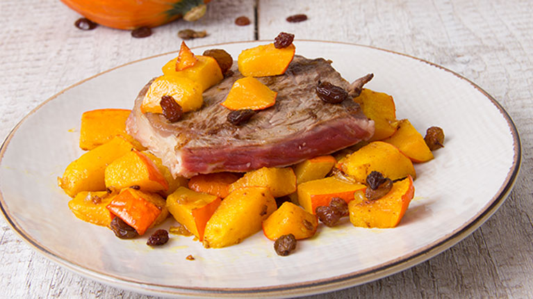 Straußenfilet mit Kürbis-Currygemüse